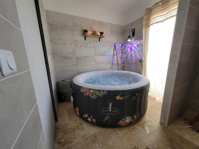 Villa 6 Couchages Spa Privatif, Acces Direct Mer, Piscine Le Barcarès Buitenkant foto